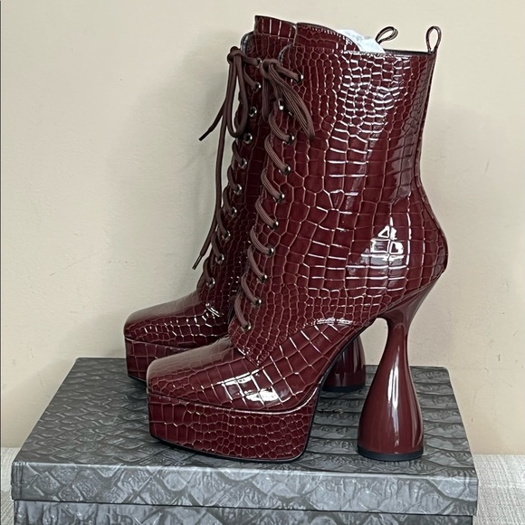 Azalea Wang Brown Croc Patent Heel Bootie - Picture 3 of 8